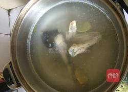 山药香菇木耳汤的做法图解2