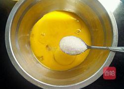 电饭煲自制蛋糕的做法图解3