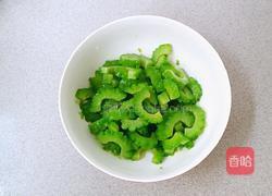 枸杞子葱油苦瓜的做法图解7