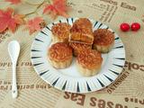莲蓉蛋黄月饼的做法[图]