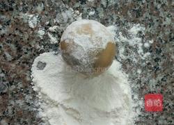 莲蓉蛋黄月饼的做法图解11