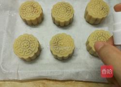 莲蓉蛋黄月饼的做法图解12