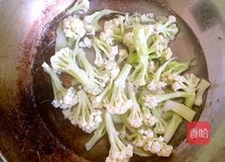 凉拌黄花菜的做法图解3