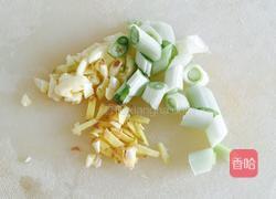 香菇烧鸡块的做法图解2