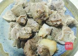 牛肉盖浇饭的做法图解1