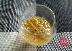 百香果鸡尾酒的做法图解3