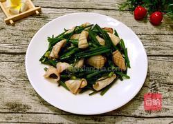 韭菜炒鱿鱼的做法图解7