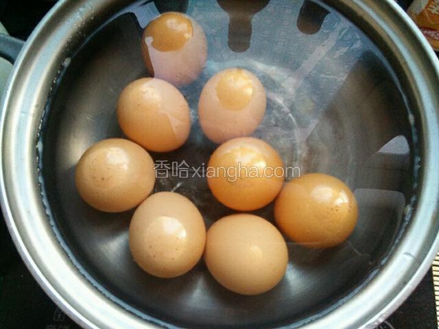 放进锅里煮开水