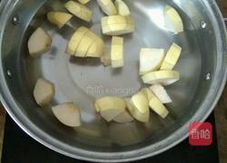 银耳雪梨糖水的做法图解3