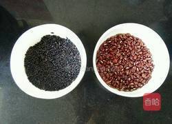 红豆黑米糊的做法图解1