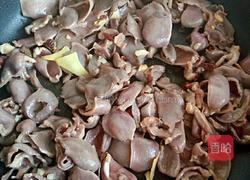 香炒鸭胗的做法图解4