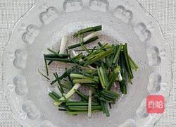 金针菇炒鸡蛋的做法图解2