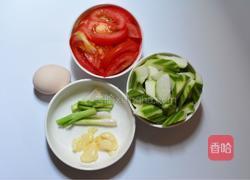 丝瓜番茄汤的做法图解1