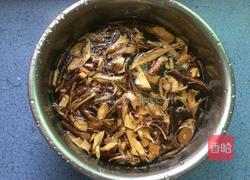 五指毛桃猪骨汤的做法图解2