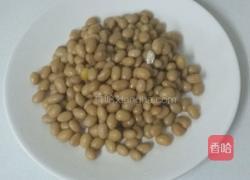 炒黄豆的做法图解1