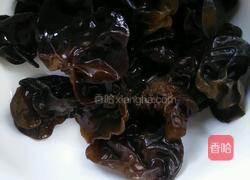 鸡蛋炒木耳的做法图解1