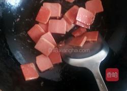 西兰花炒火腿肠的做法图解4