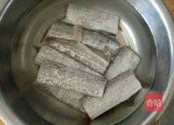 油炸带鱼的做法图解1