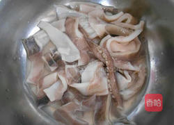 香辣鱿鱼丝的做法图解1