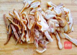 凉拌猪耳朵的做法图解2