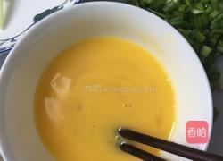 粉丝鸡蛋黄瓜的做法图解3