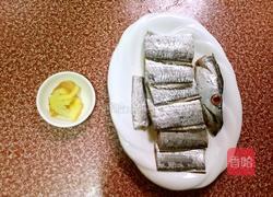 家常红烧带鱼的做法图解1