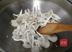 菌汤的做法图解3