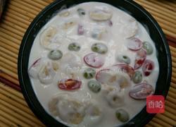 圣女果香蕉炒酸奶的做法图解5