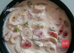 圣女果香蕉炒酸奶的做法图解7