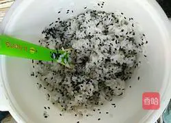 Illustration of how to make fruit sushi 3