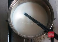 椰丝牛奶小方块的做法图解3