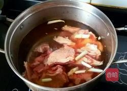 东北排骨炖豆角的做法图解2