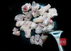 猪脚汤的做法图解1