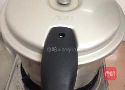 炖猪肘子的做法图解12