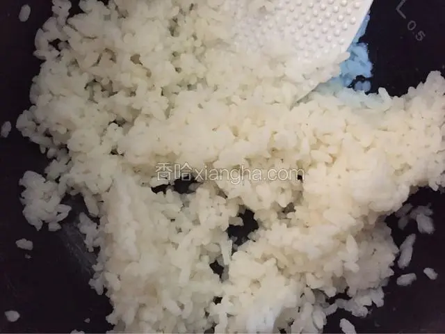 剩米饭加热凉至手温