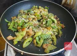 面粉炒辣椒的做法图解7