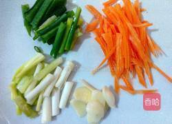 茶树菇烧木耳的做法图解2