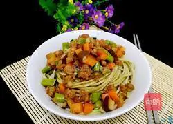 Illustration of Braised Noodles 7