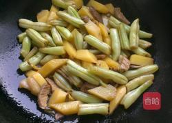 土豆烧豆角的做法图解7