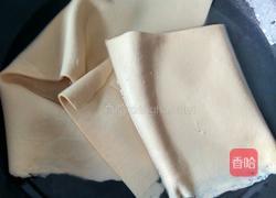 尖椒炒豆皮的做法图解1