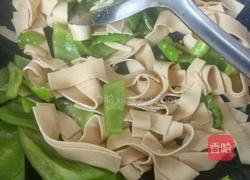 尖椒炒豆皮的做法图解4
