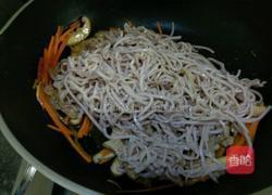 三鲜炒面的做法图解7