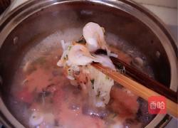宝宝辅食－鲜虾鱼肠面的做法图解2