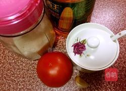自制番茄酱的做法图解1
