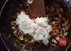 红萝卜炒饭的做法图解14