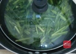 鱿鱼炒韭菜的做法图解5