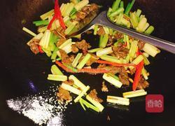 牛肉芹菜的做法图解10