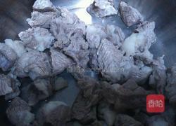 咖喱土豆燉牛腩的做法圖解3