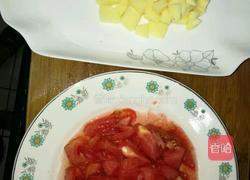 蕃茄土豆汤的做法图解2