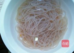 川味酸辣粉的做法图解1